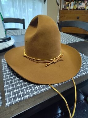 Men's Tan Brown Felt Western Hat with Leather Chin Strap